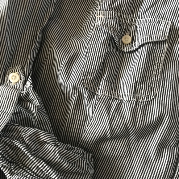 Fitted Tommy Hilfiger Button Down! - Picture 3 of 3